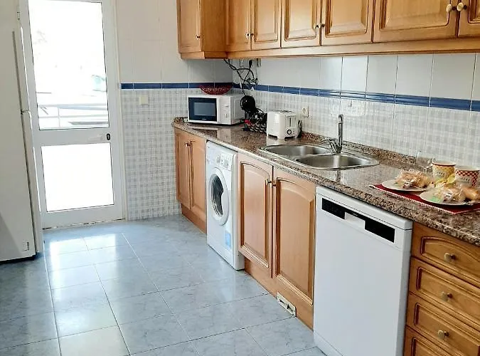 Manelito House By Sunyway Apartament *